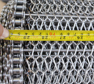 0.5mm-4mm Balanced Spiral SS Wire Mesh Belt Conveyor For Bakery Tunnel Oven