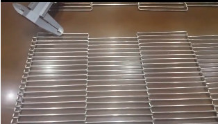 AISI304 Turn Curve Chain Mesh Conveyor Belt Metal Steel Wire Belt For Cooling Food