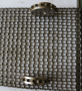 Custom 20cm-200cm Flat Wire Stainless Steel Mesh Belt For Manufacturing Plant