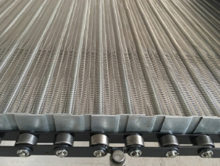 ODM High Temperature Diamond Mesh Steel Wire With Chain Driven